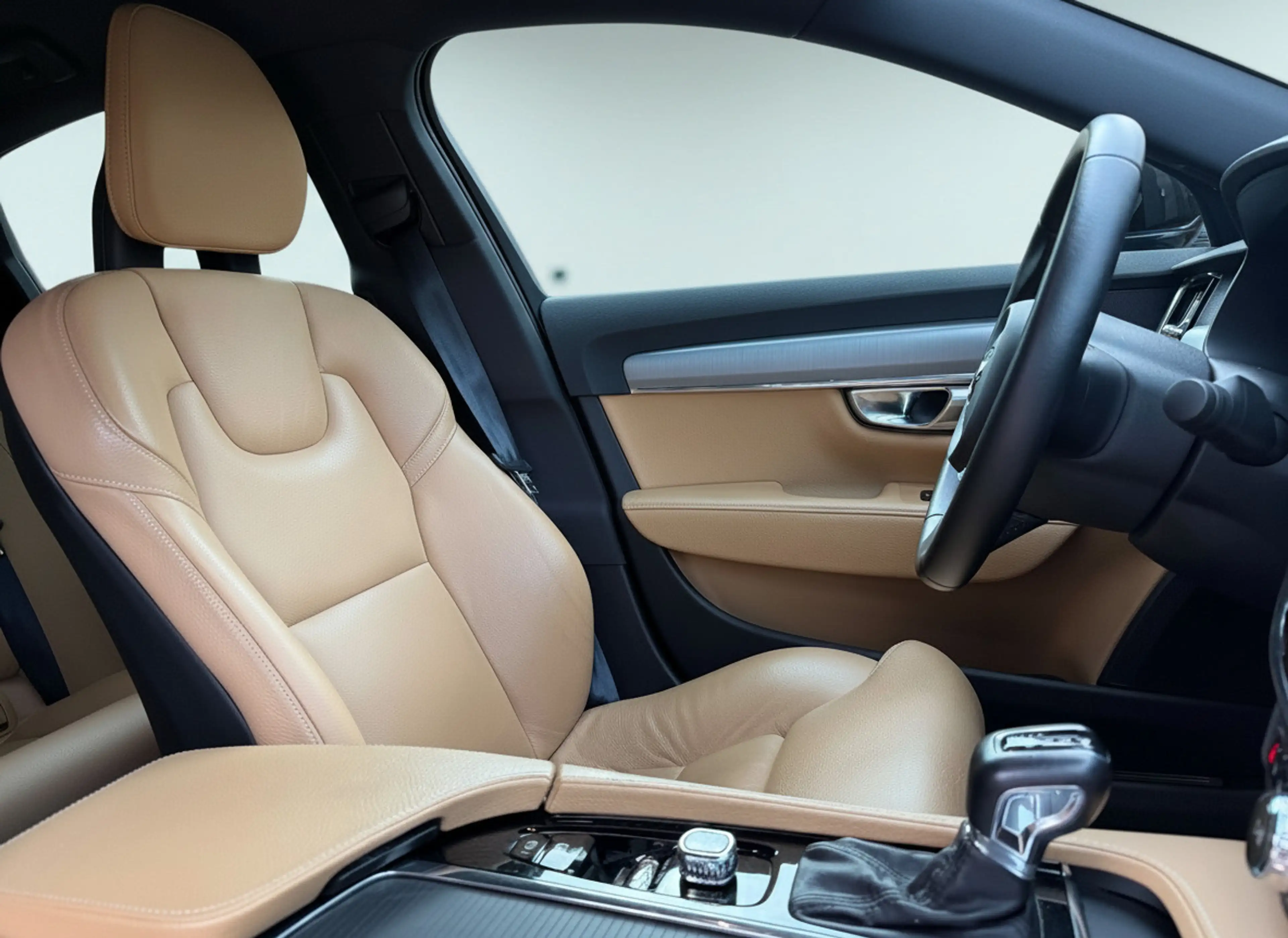 Volvo S90 2.0 T4 Momentum+ 190pk Aut., Navi | Leer — photo 2