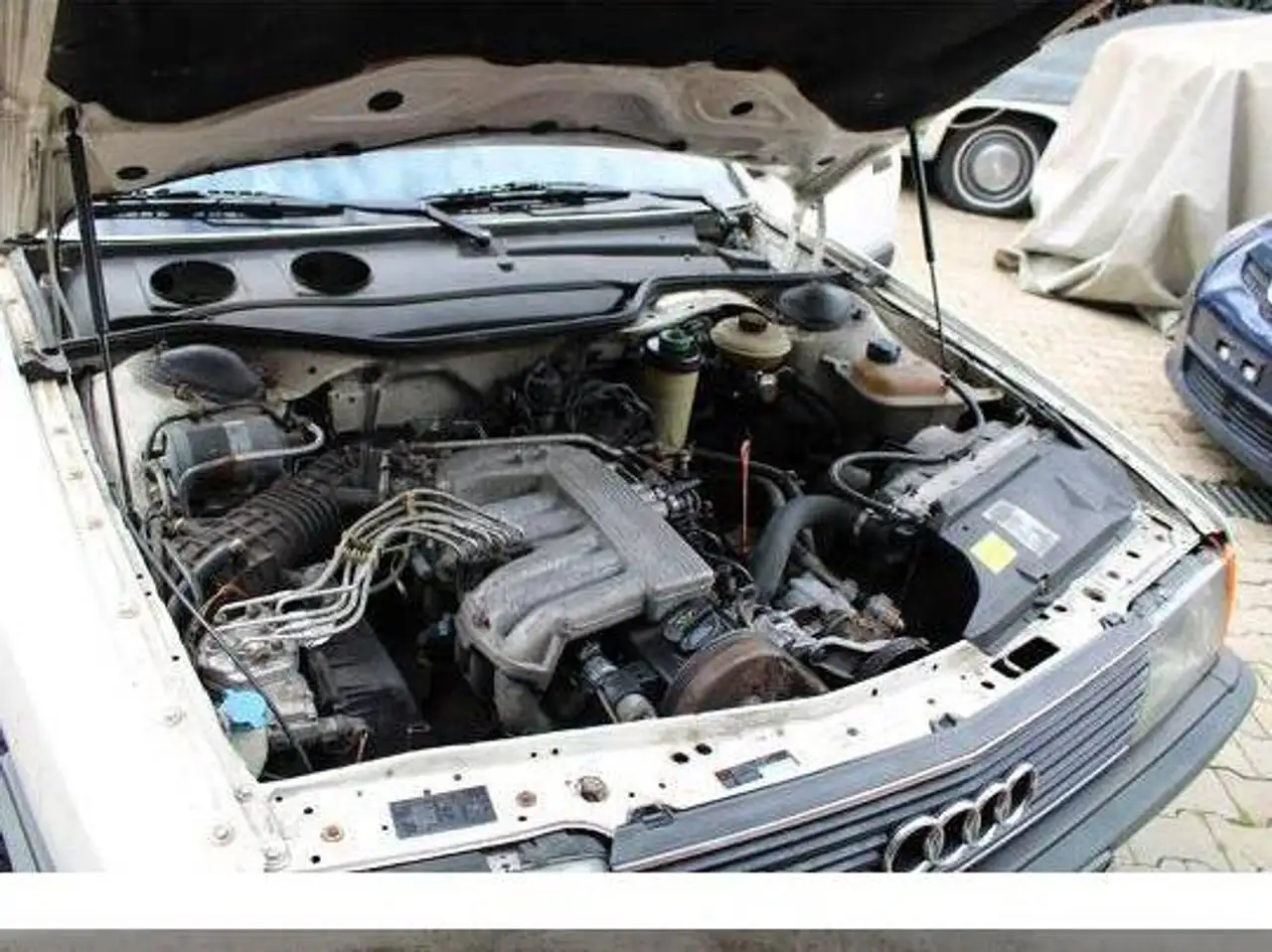 Audi 100 Limousine Automatikgetriebe, H-Kennzeichen und H-Gutachten Versicherung: Wert 10 T€, foto 5