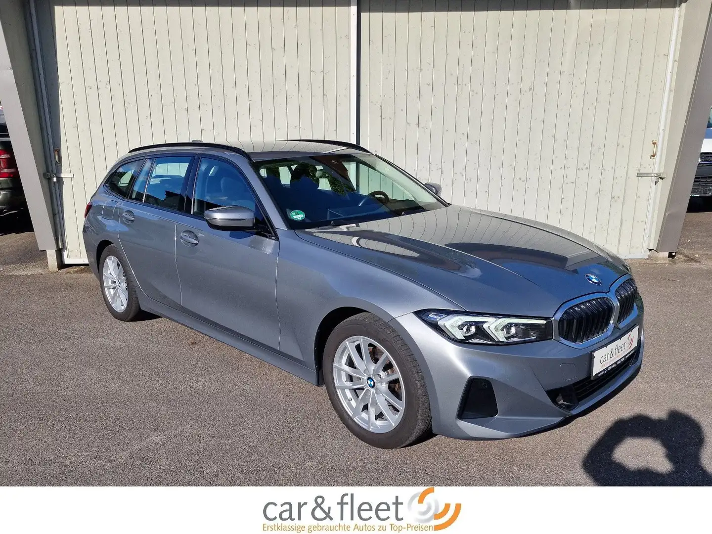 BMW 318 d Touring Navi LED Tempo SiHz PDC DAB AHK Gris - 2
