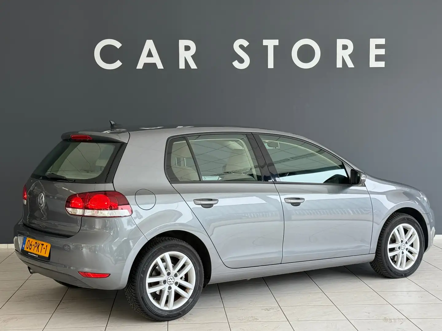 Volkswagen Golf 1.2 TSI DSG Highline Navi|PDC|Stoelver|Clima Gris - 2
