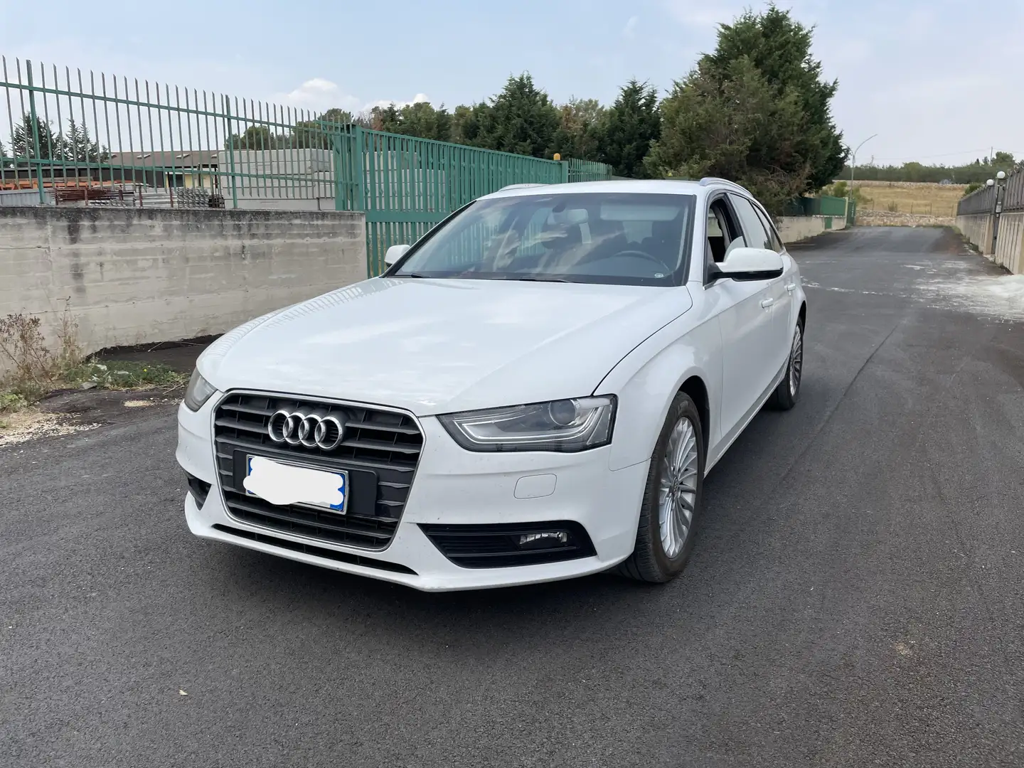 Audi A4 2012 Avant 2.0 tdi Advanced 143cv multitronic Bianco - 2