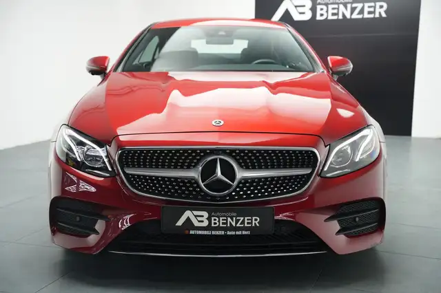 Mercedes-Benz E-Class view 2