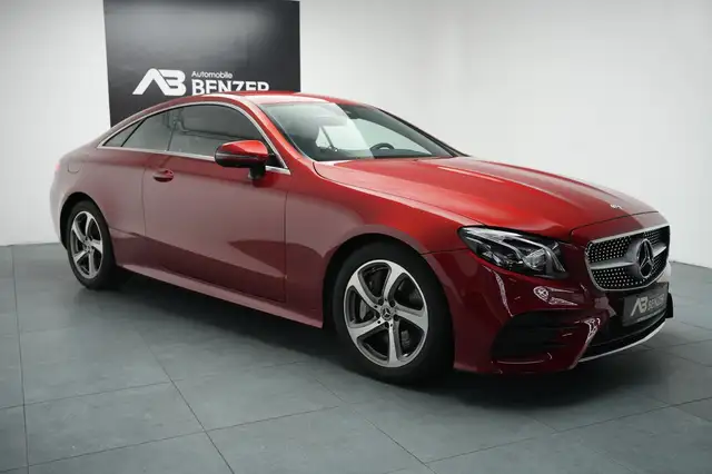 Mercedes-Benz E-Class view 5