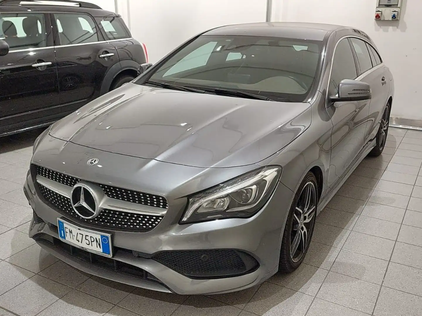 Mercedes-Benz CLA 220 CLA Shooting Brake - X117 Sport 4matic Grigio - 1