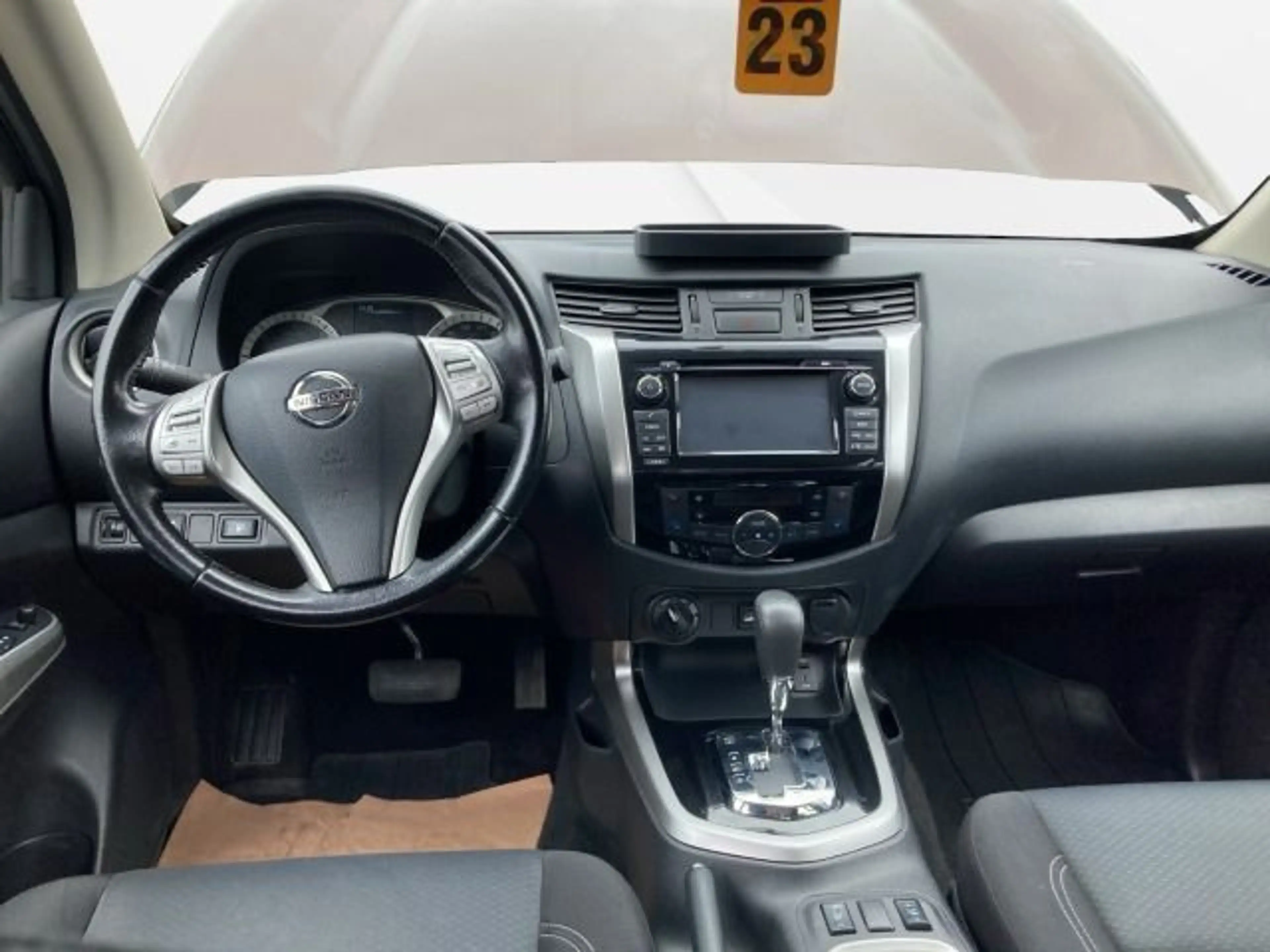 Nissan NP300 NP300 4x4 2.3 dCi N-Connecta Double Cab (Euro — photo 14