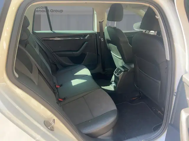 Skoda Octavia view 9