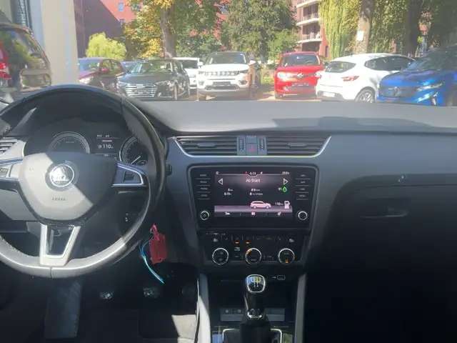 Skoda Octavia view 12