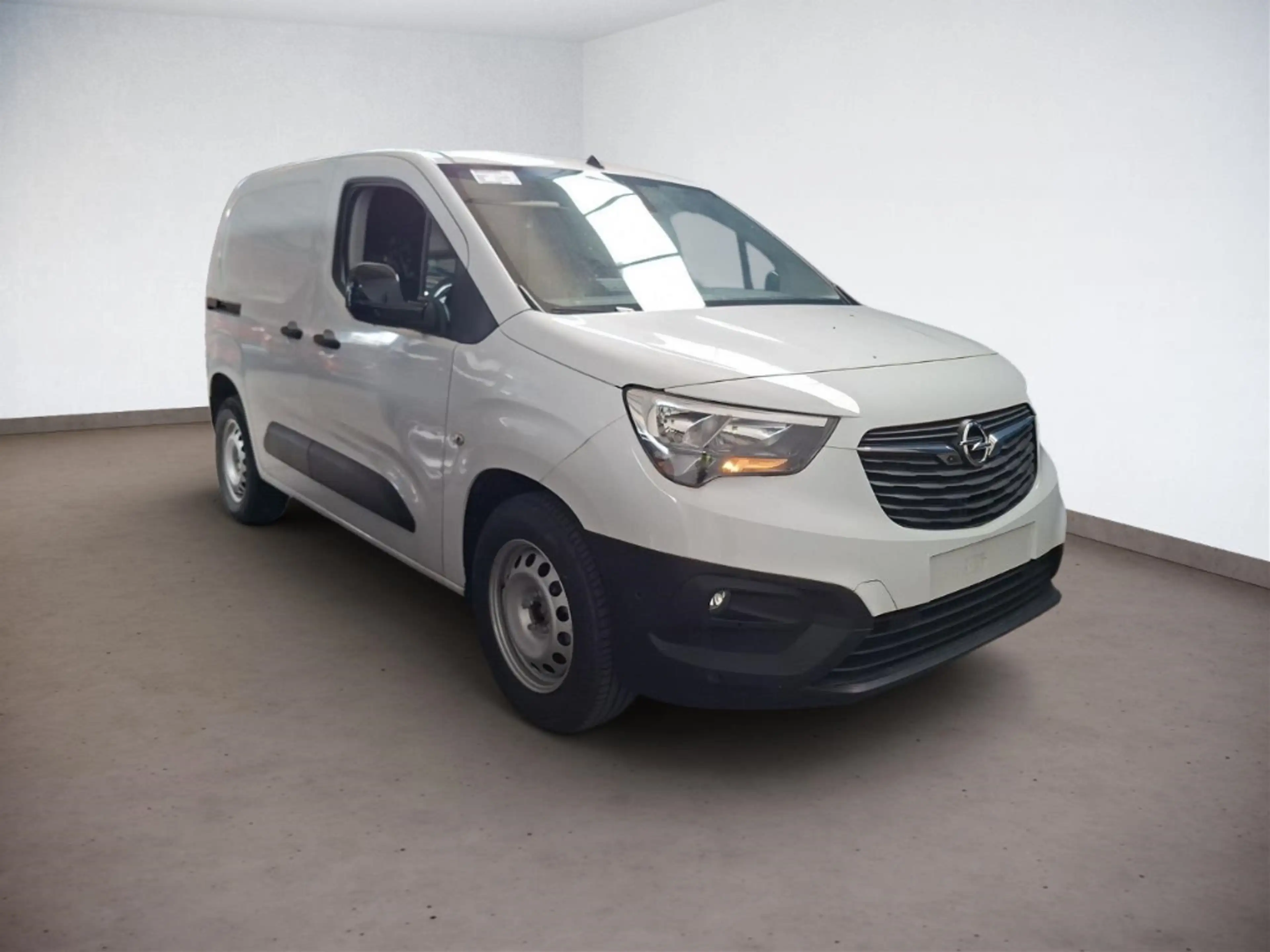 Opel Combo E Cargo Edition +3-phasig+PDC+Sitzheizung+ — photo 2