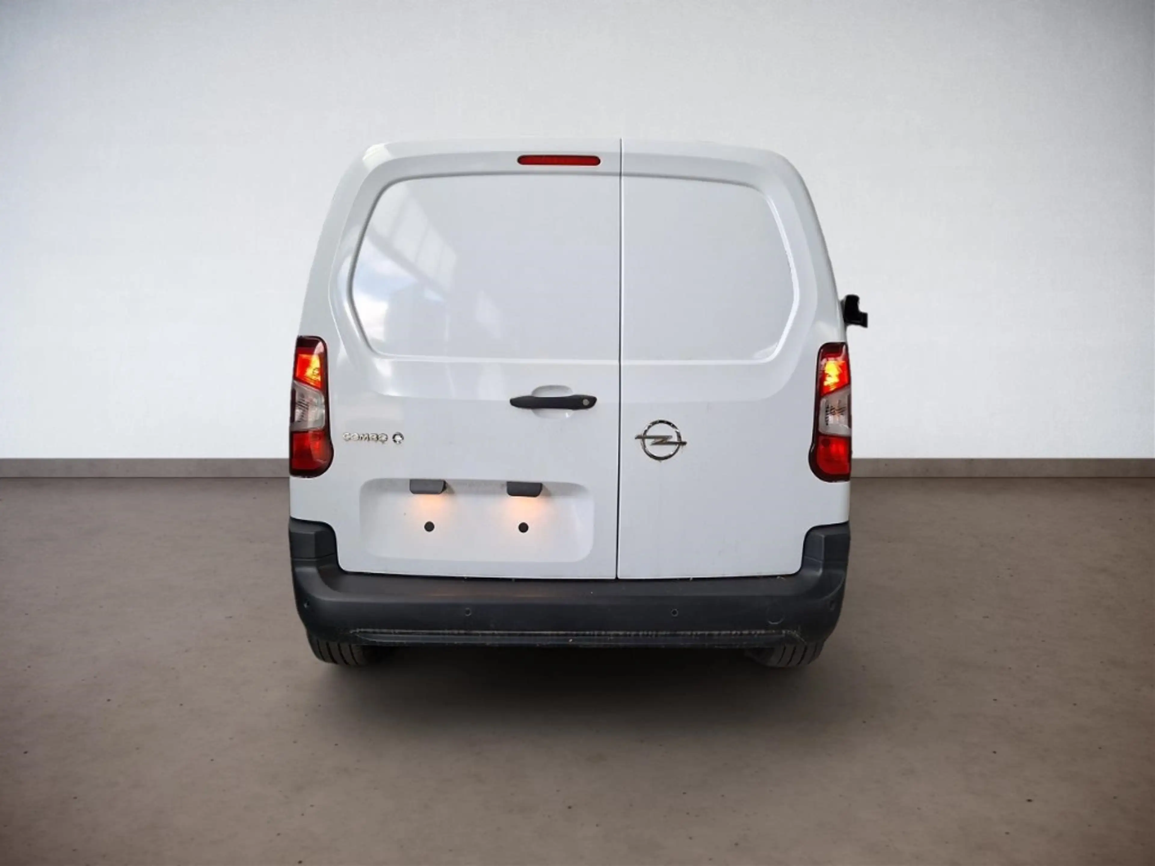 Opel Combo E Cargo Edition +3-phasig+PDC+Sitzheizung+ — photo 6