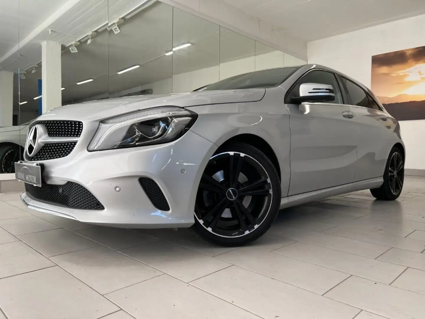 Mercedes-Benz A 200 d Automatic 4Matic Sport TELECAMERA / NAVI !! Plateado - 1
