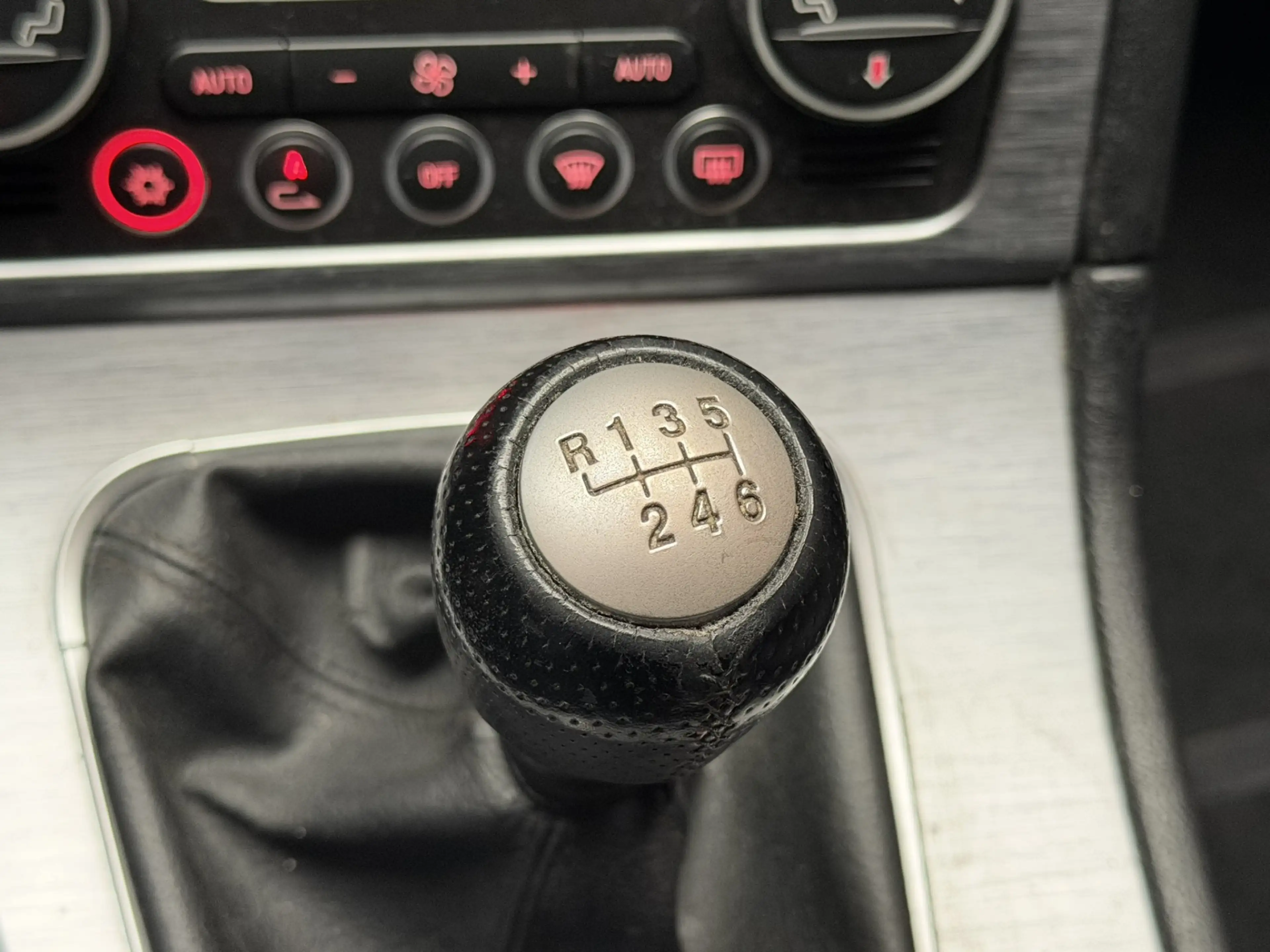Alfa Romeo 159 SPORTSWAGON 1.7 T DISTINCTIVE CRUISE CONTROL CLIMA — photo 32