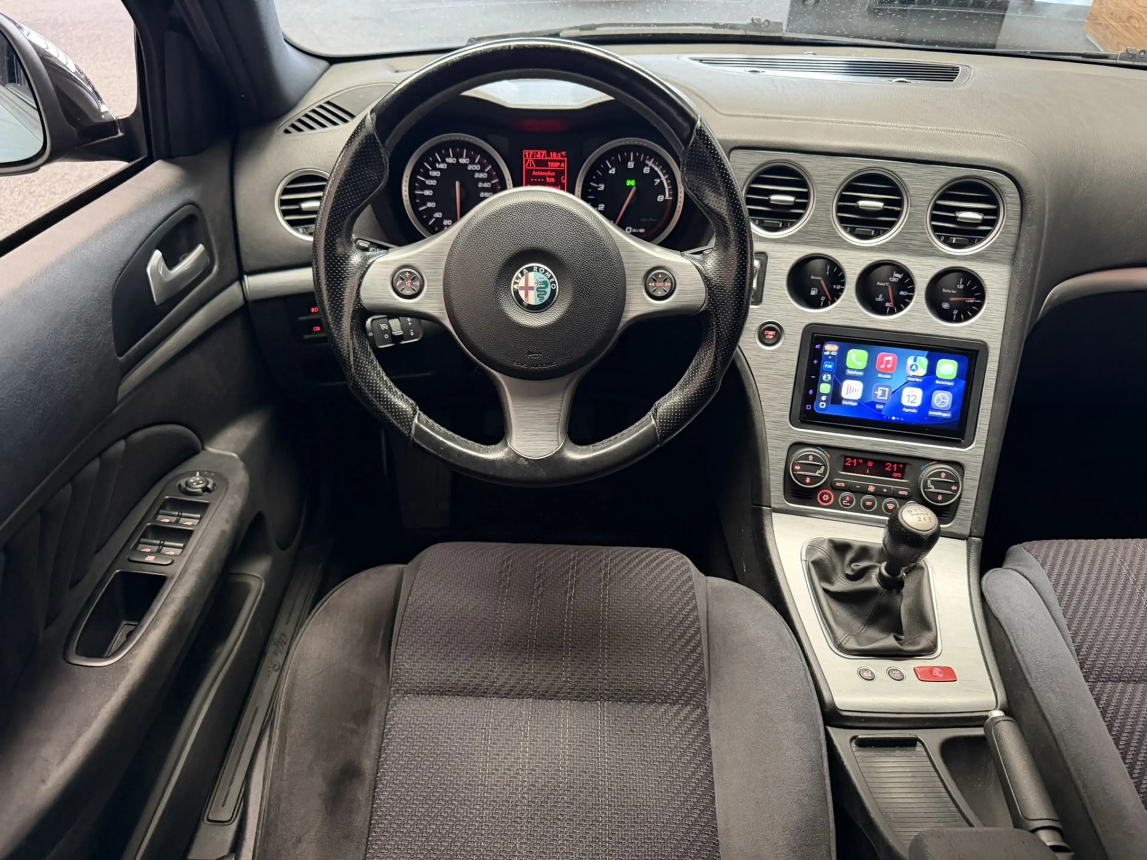 Alfa Romeo 159 SPORTSWAGON 1.7 T DISTINCTIVE CRUISE CONTROL CLIMA — photo 12