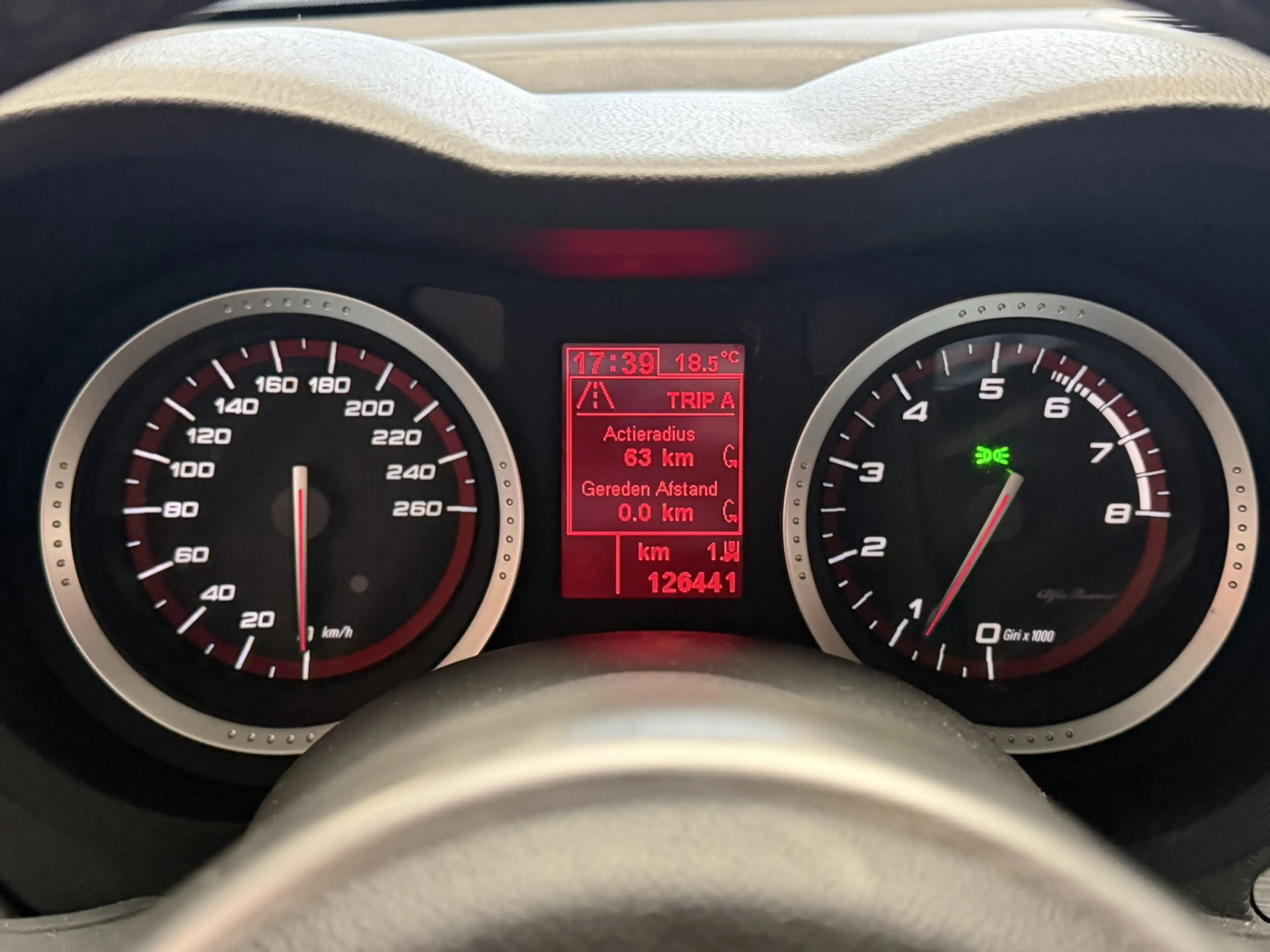 Alfa Romeo 159 SPORTSWAGON 1.7 T DISTINCTIVE CRUISE CONTROL CLIMA — photo 21