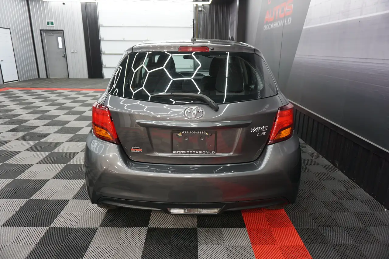 Toyota Yaris снимка Toyota Yaris