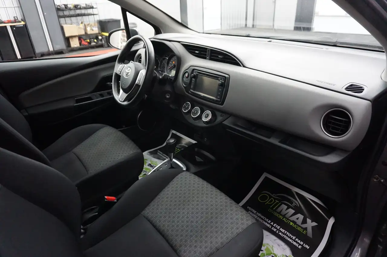 Toyota Yaris снимка Toyota Yaris
