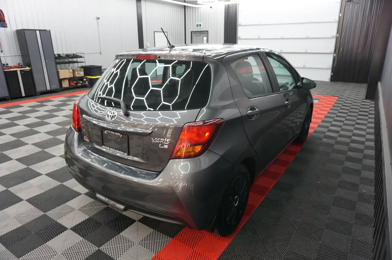 Toyota Yaris снимка Toyota Yaris
