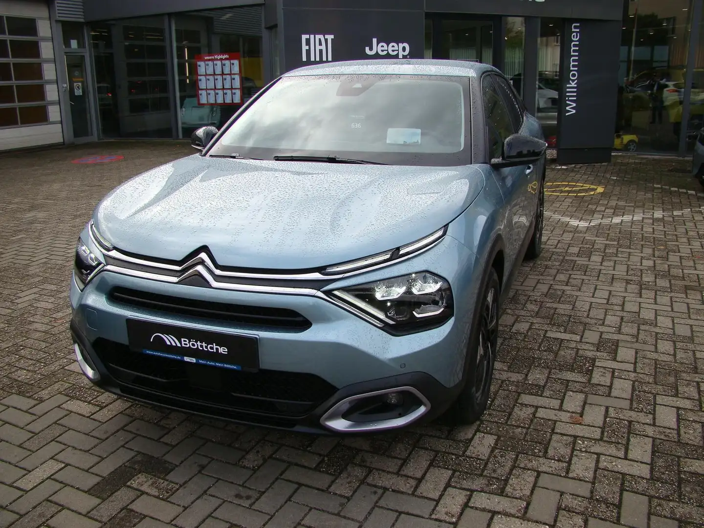 Citroen C4 Shine 1.2 12V e-THP / PureTech Android Auto M Blau - 2