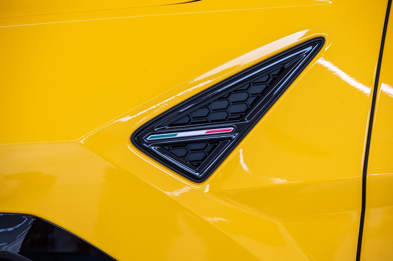 Lamborghini Urus Urus SE PHEV 4.0 BiTurbo V8 — photo 11
