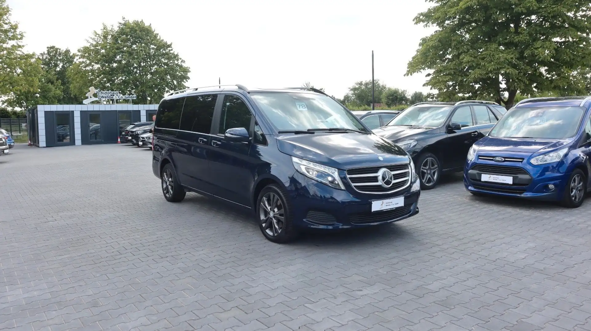 Mercedes-Benz V 250 d EDITION Lang ACC Burmester TotW Spur LED Bleu - 1