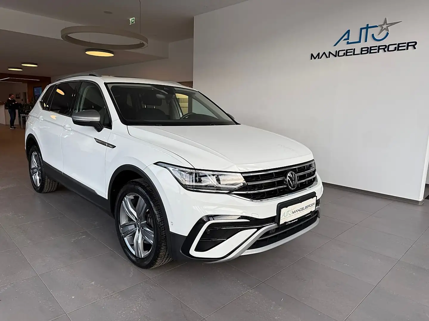 Volkswagen Tiguan Allspace Tiguan 2,0 TDI SCR DSG 4Motion Allspace Eleganc... Weiß - 1