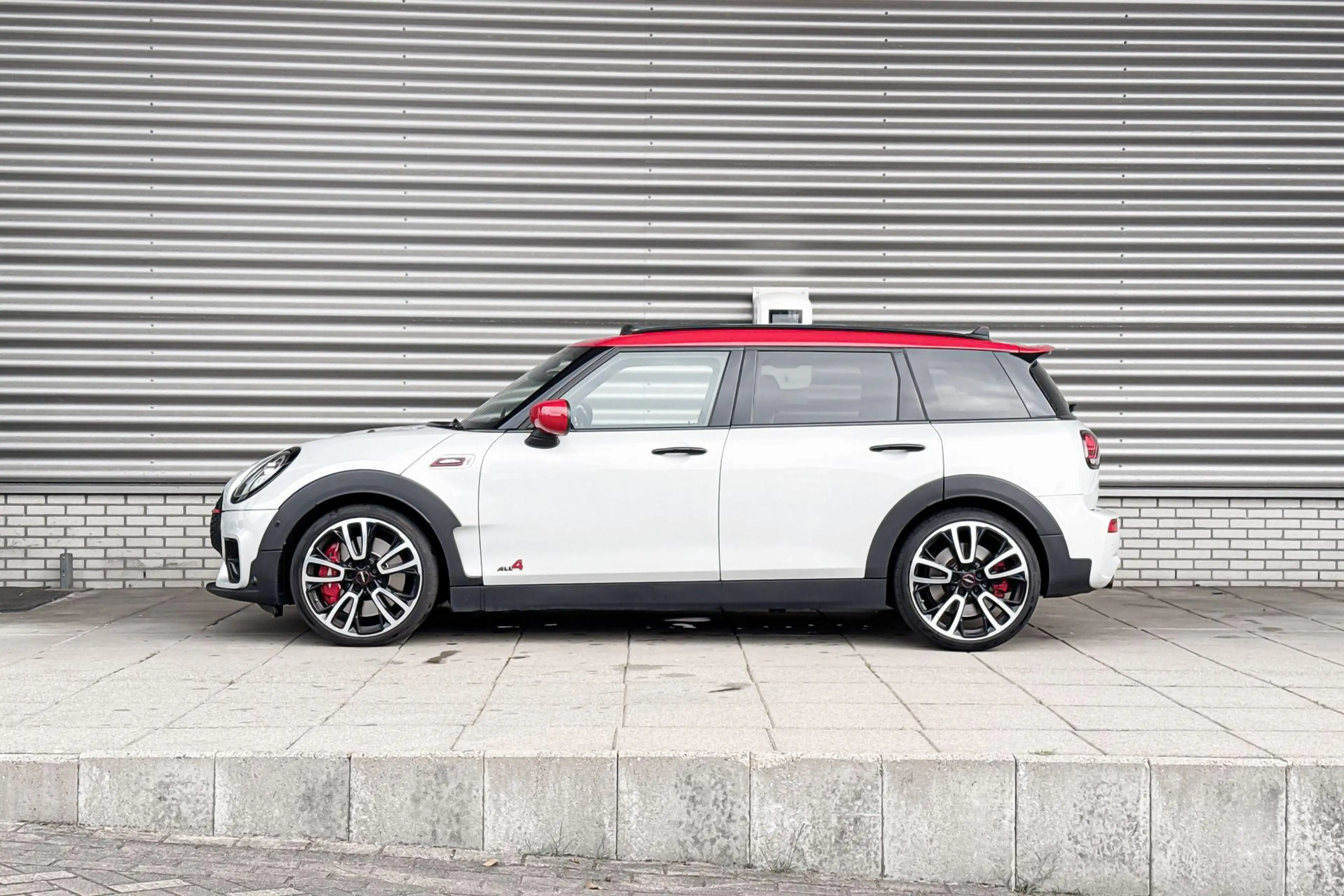 MINI John Cooper Works Clubman 2.0 JCW ALL4 Chili — photo 2