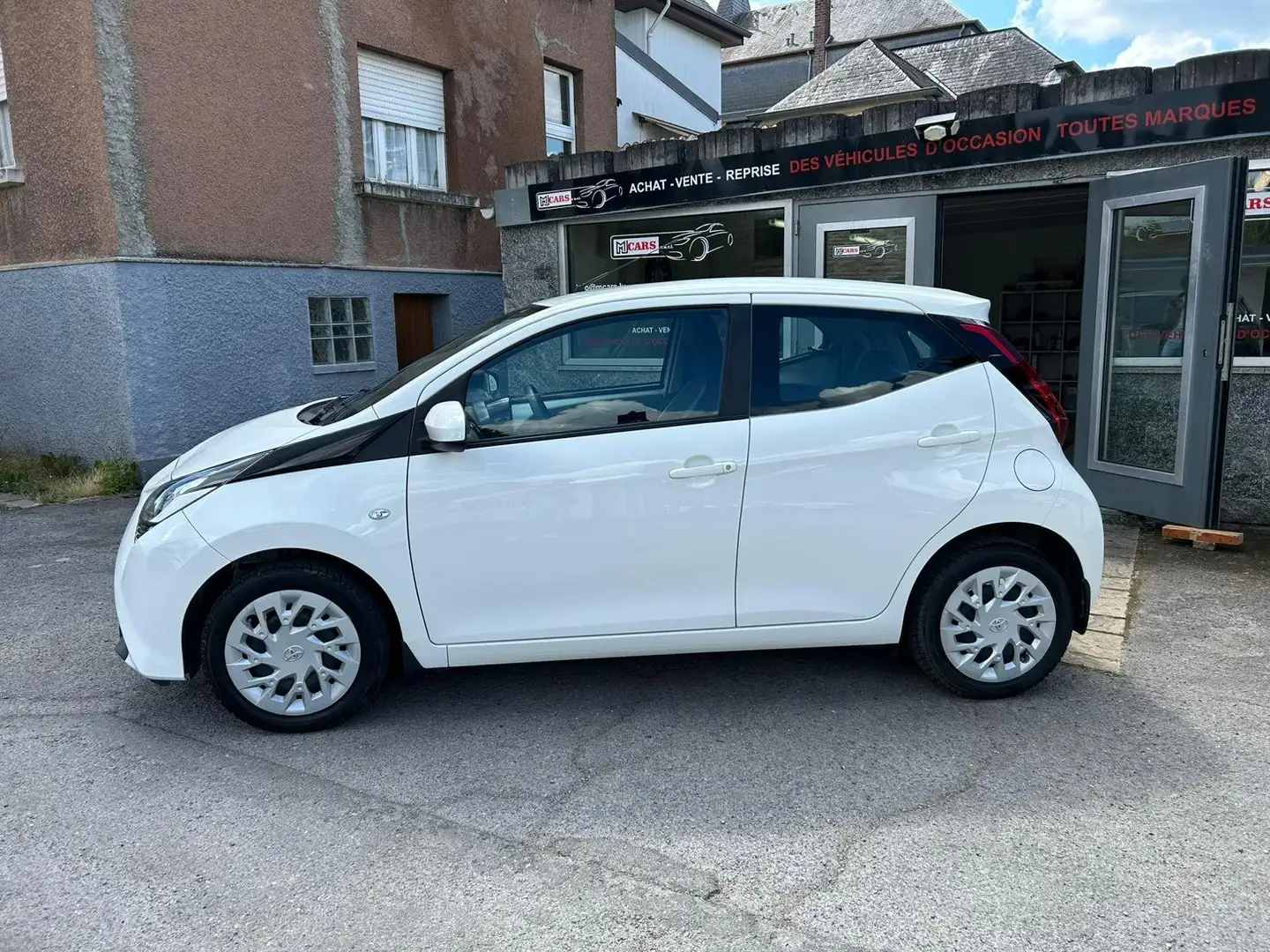 Toyota Aygo 1.0 Automatique Camera Car Play Blanc - 2