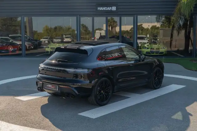 Porsche Macan view 6
