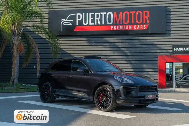 2024 Porsche Macan in Black for sale