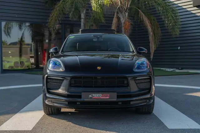 Porsche Macan view 2