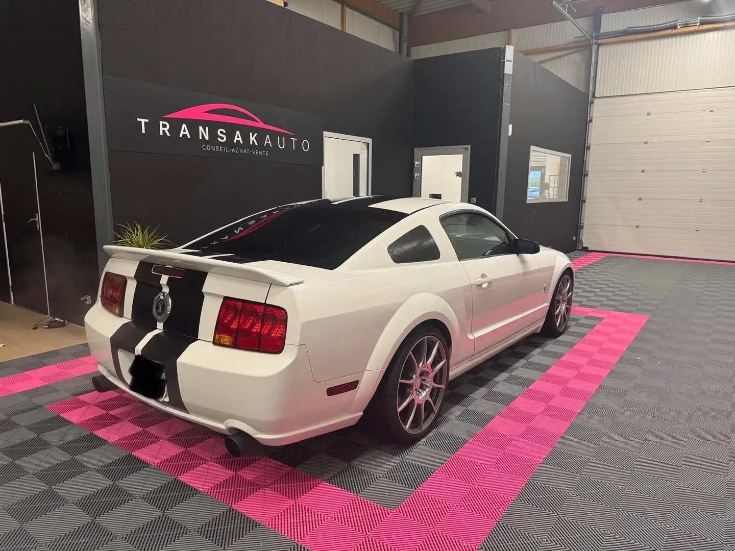 Ford Mustang 4.6 V8 Weiß - 2