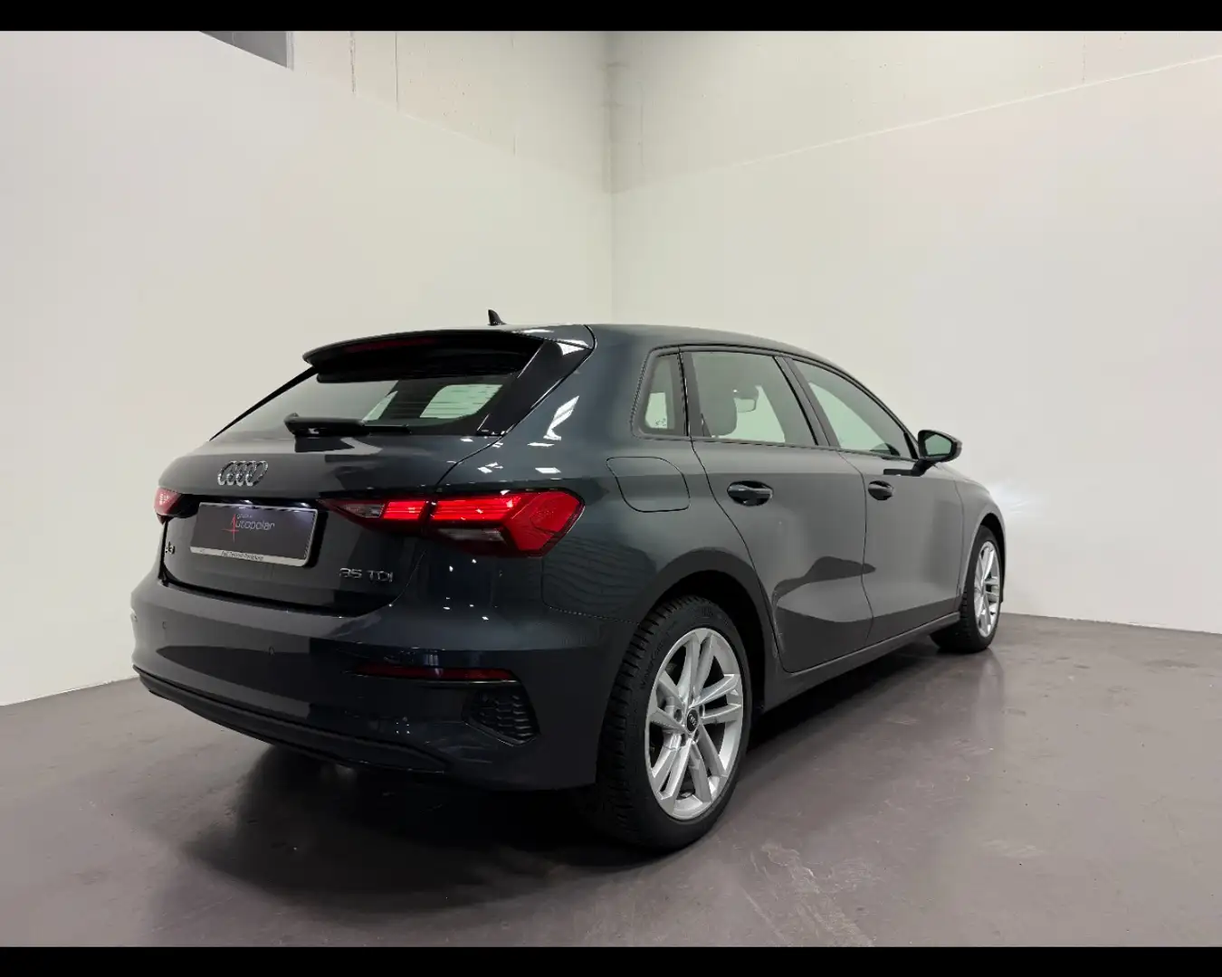 Audi A3 SPORTBACK 35 TDI S-TRONIC BUSINESS Gris - 2