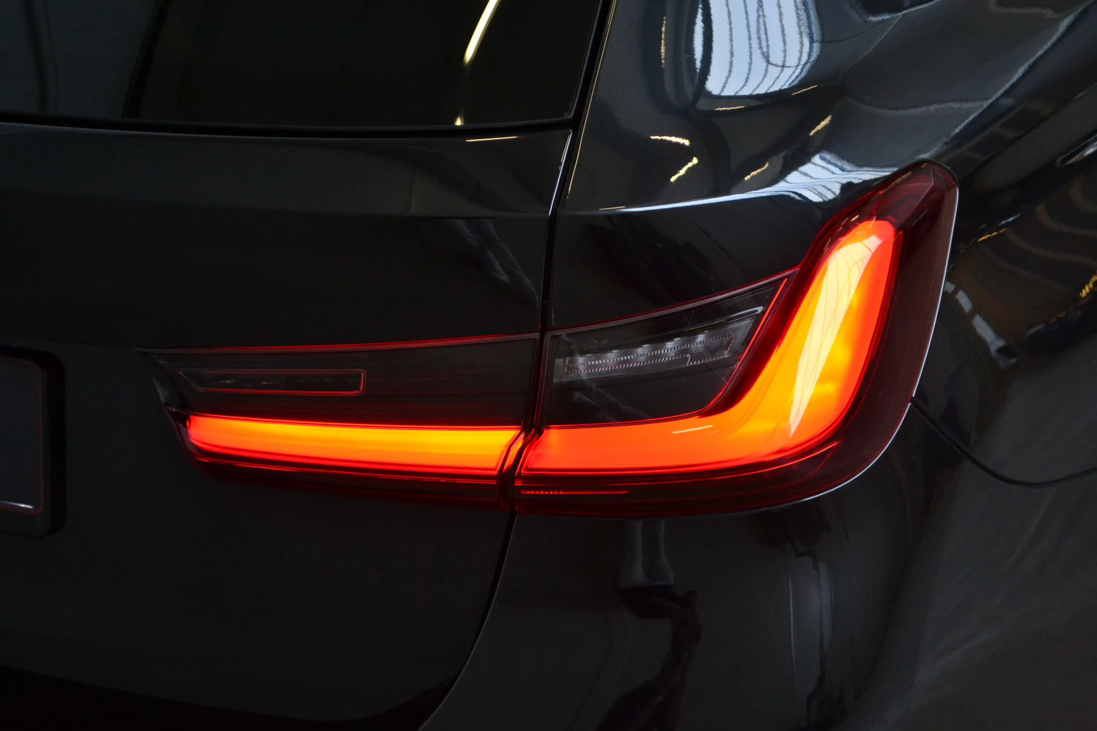 BMW 316 dA Touring | LICHTE VRACHT | M-SPORT | FACELIFT | 19" | PANO DAK | LEDER COGNAC | LED | SPORTZETELS — photo 10