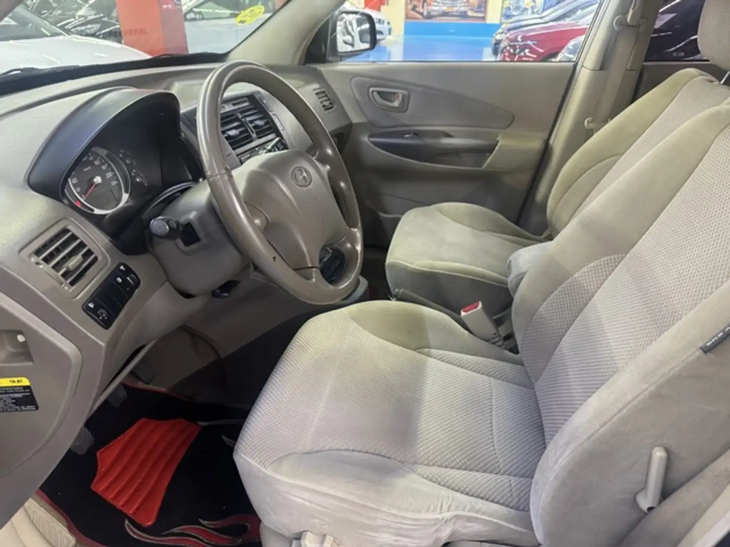Hyundai TUCSON 2.0CRDi Comfort4x2 Negro - 2