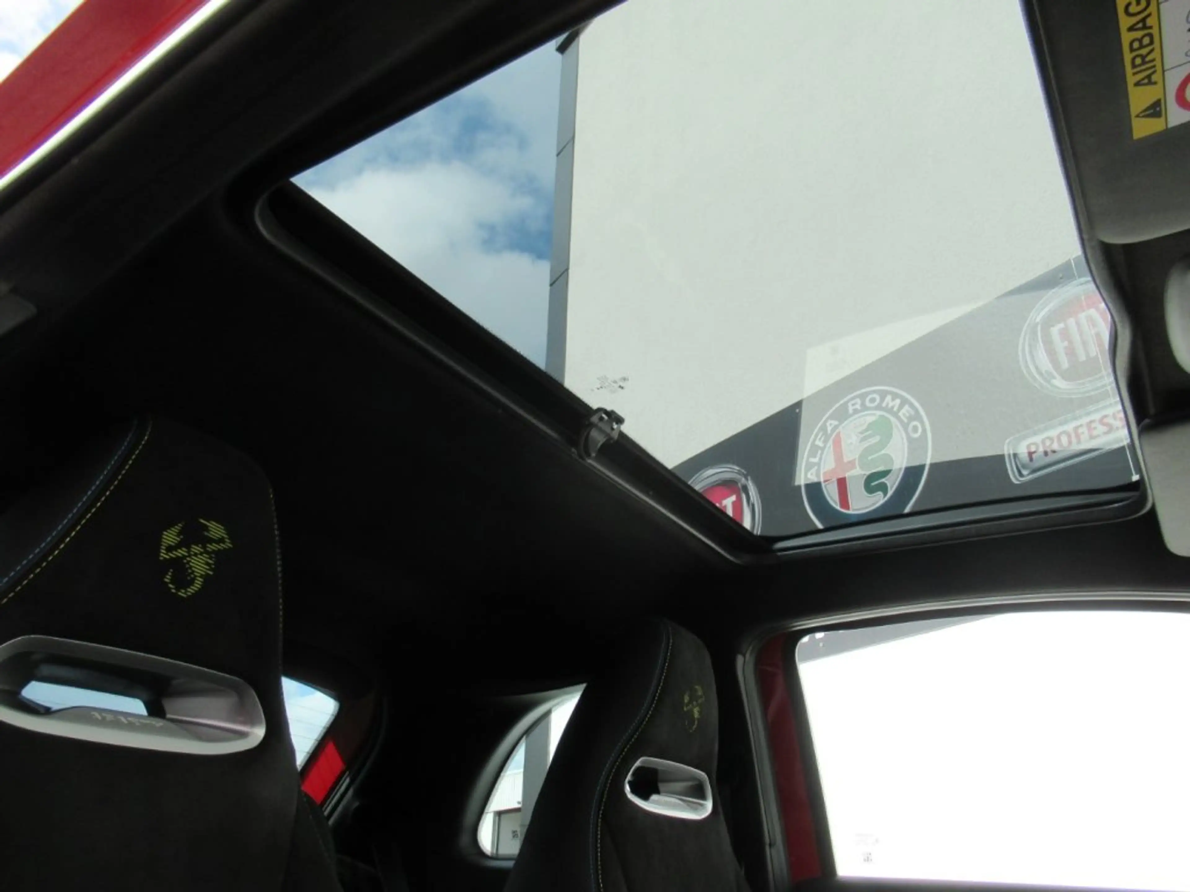 Abarth 500e HB TURISMO **AKTION** — photo 11