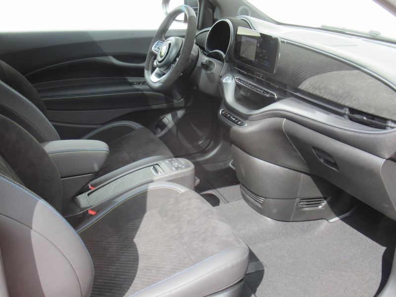 Abarth 500e HB TURISMO **AKTION** — photo 9