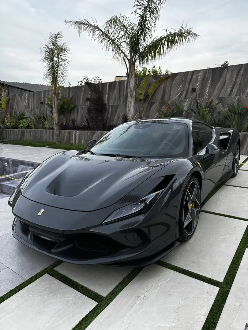 Ferrari F8 Tributo Coupe  lift/camera/sedili daytona/carbon - 1