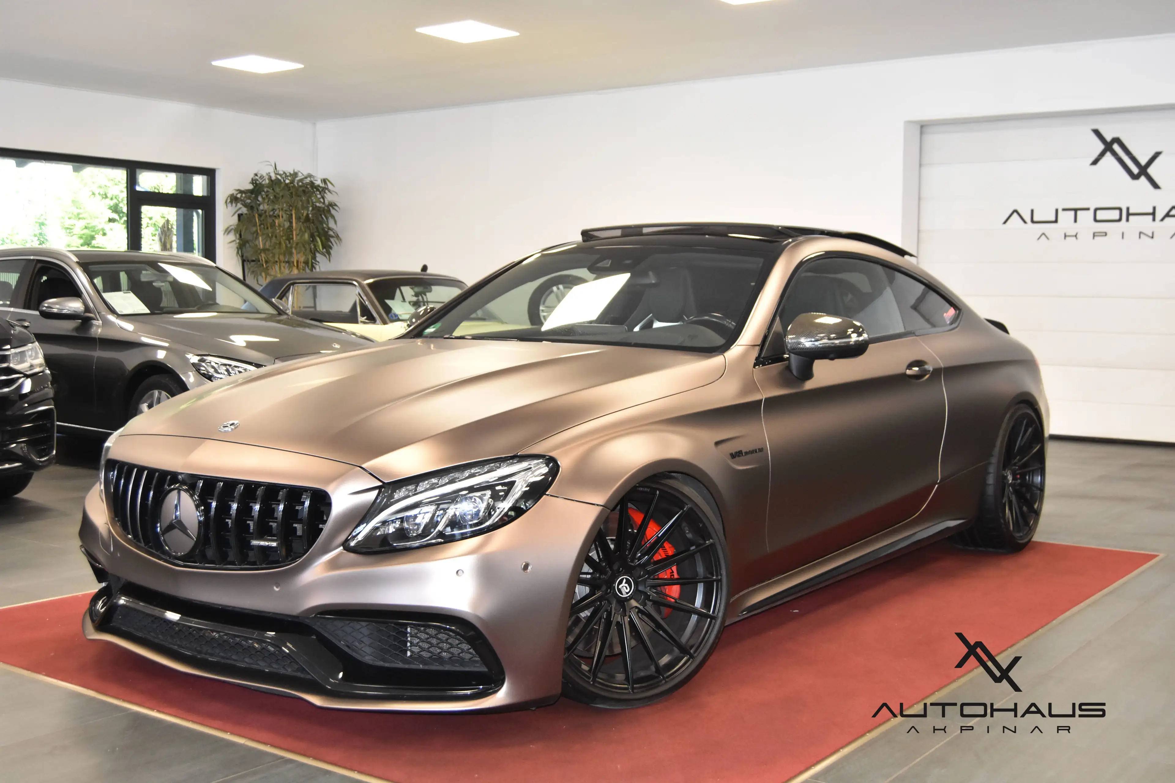 Mercedes-Benz C 63 AMG S AMG~YIDO~360°~CARPL.~CARB.~MEM.~BURM.~STERNENHIMMEL~SHZ.~SKH.
