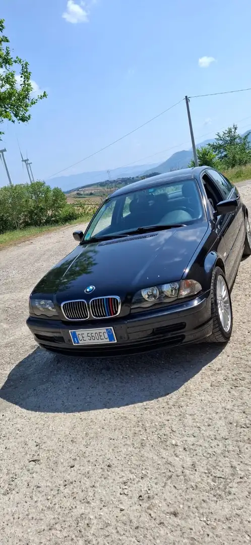 BMW 320 320d Touring - 1
