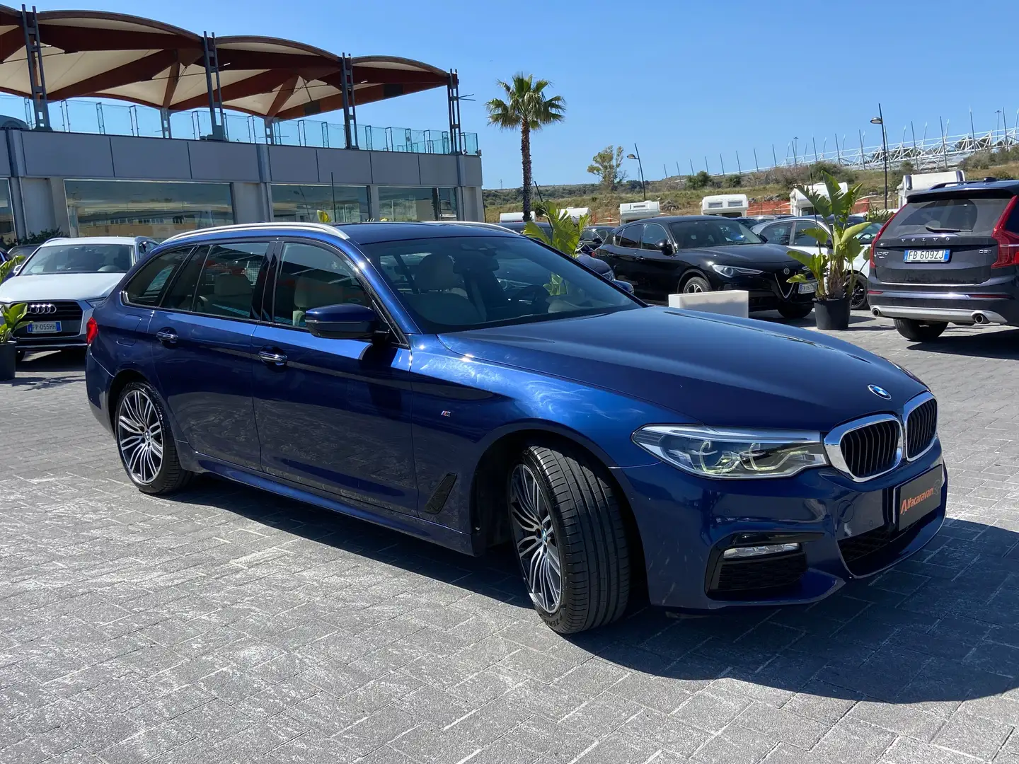 BMW 520 520d Touring Msport auto Blauw - 2