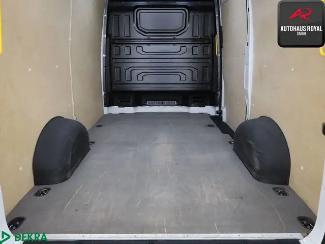 Volkswagen Crafter view 12