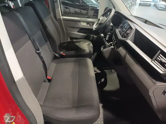 Volkswagen Transporter view 14