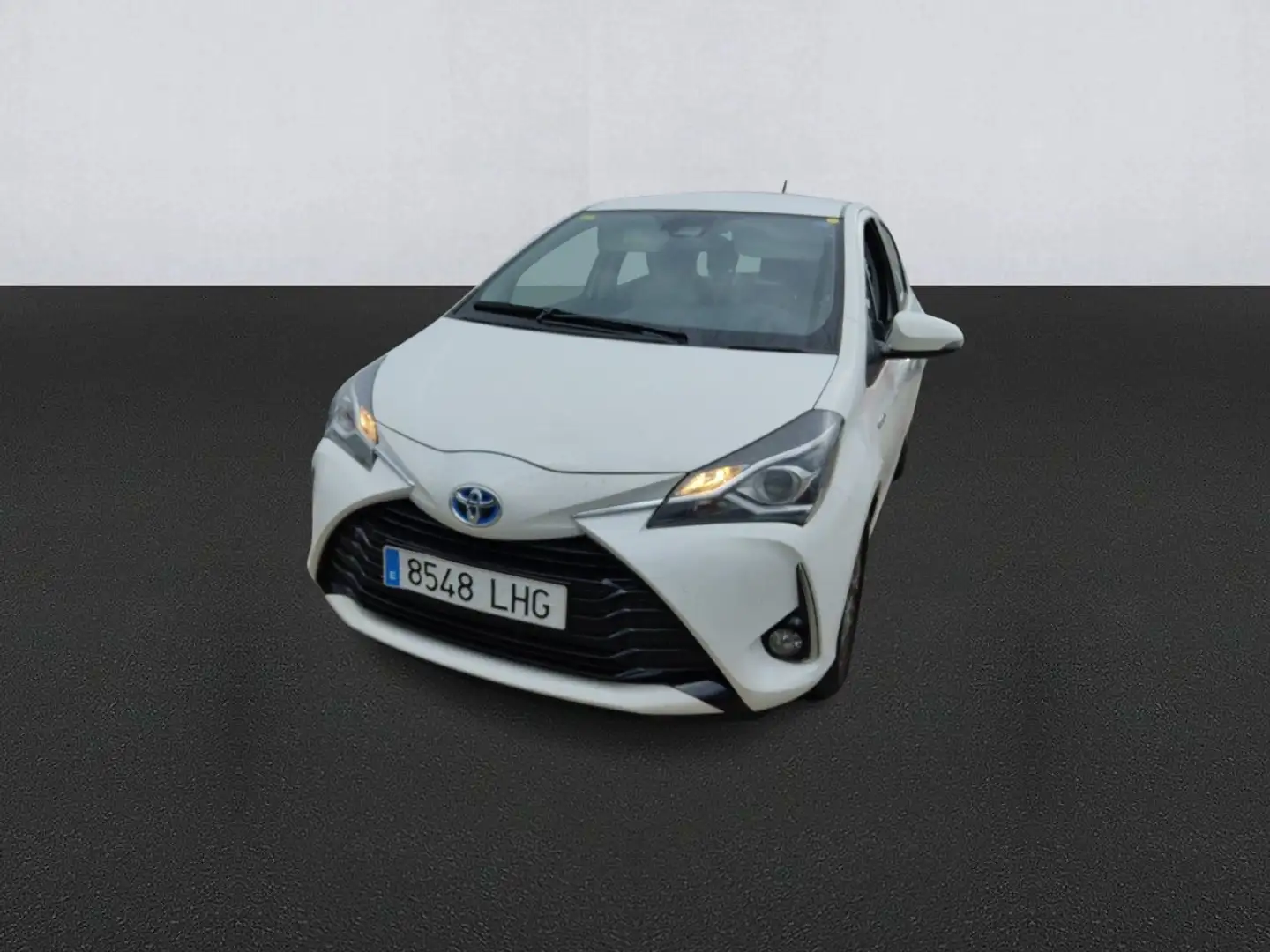 Toyota Yaris 1.5 100H Active - 1