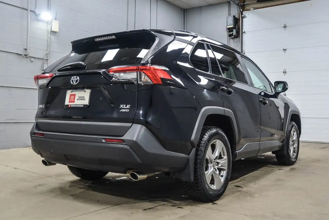 Toyota RAV 4 снимка Toyota RAV 4
