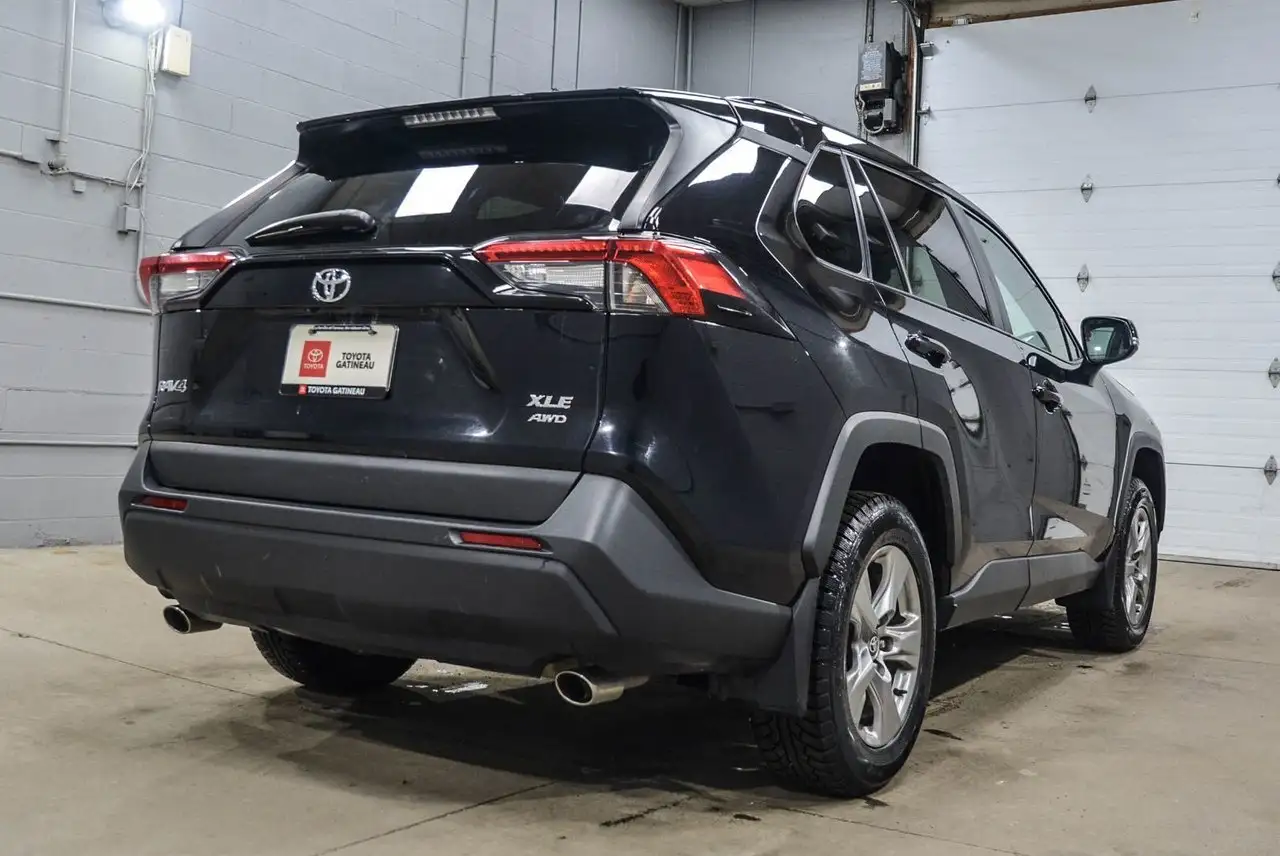 Toyota RAV 4 снимка Toyota RAV 4