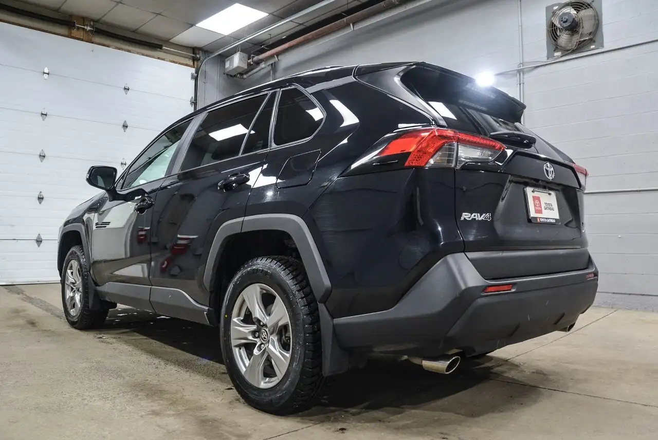 Toyota RAV 4 снимка Toyota RAV 4