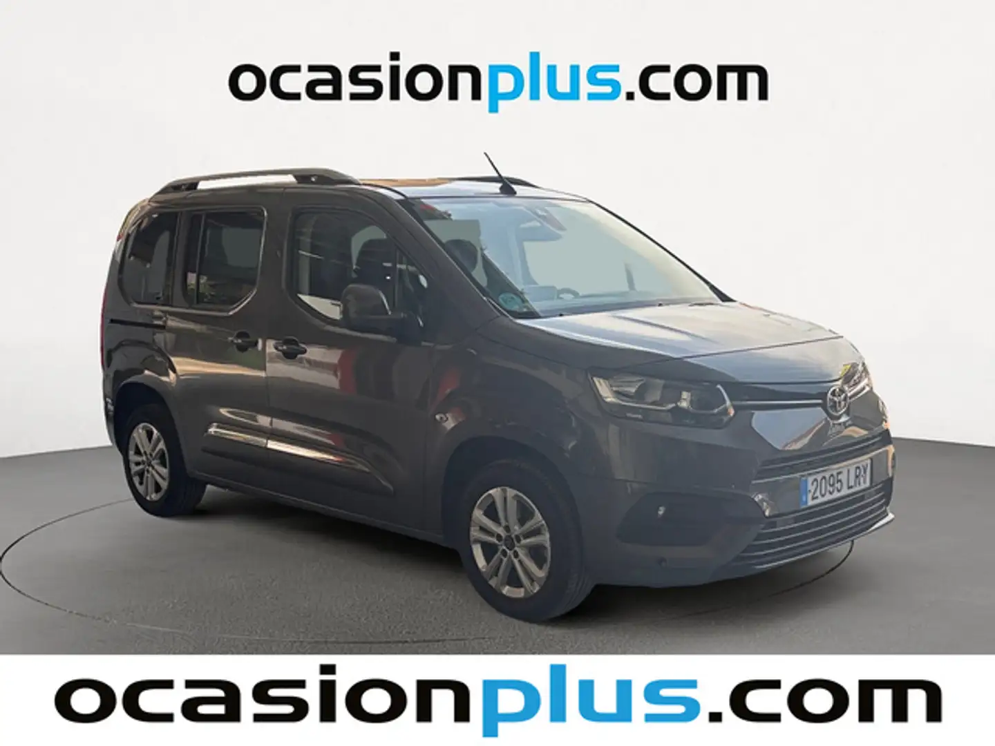 Toyota Proace Family L1 1.2 5pl. Active 130 Aut. Grau - 2