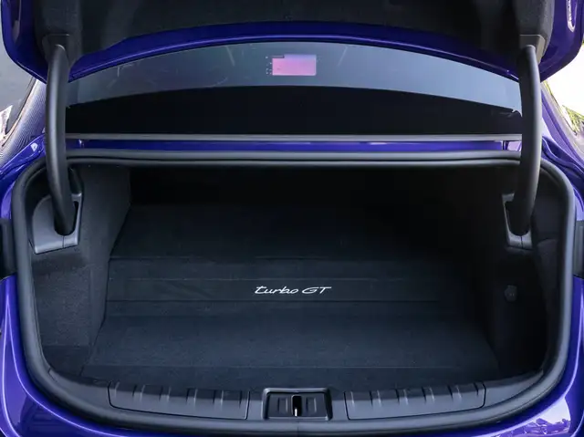Porsche Taycan view 21