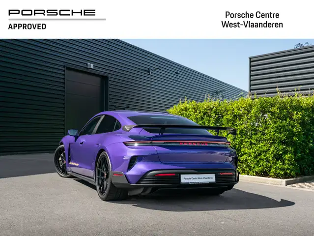 Porsche Taycan view 7