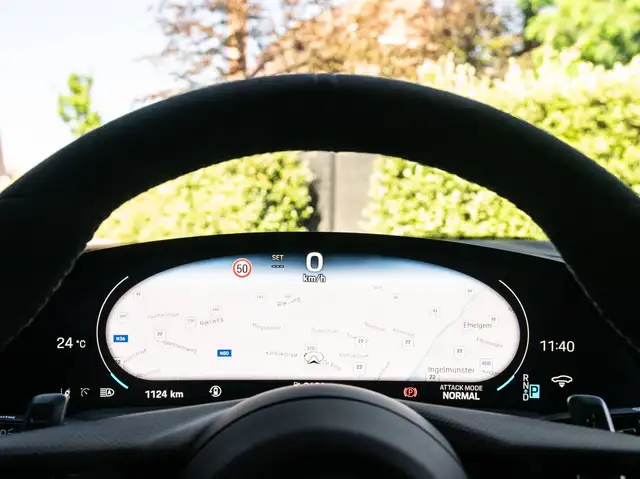 Porsche Taycan view 24