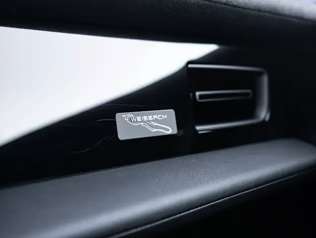 Porsche Taycan view 17